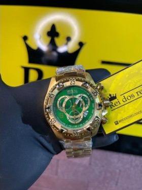 Invicta Excursion Dourado - Fundo Verde - Sunshine View Store