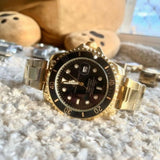 Rolex Submariner Dourado (Fundo Preto) - Sunshine View Store